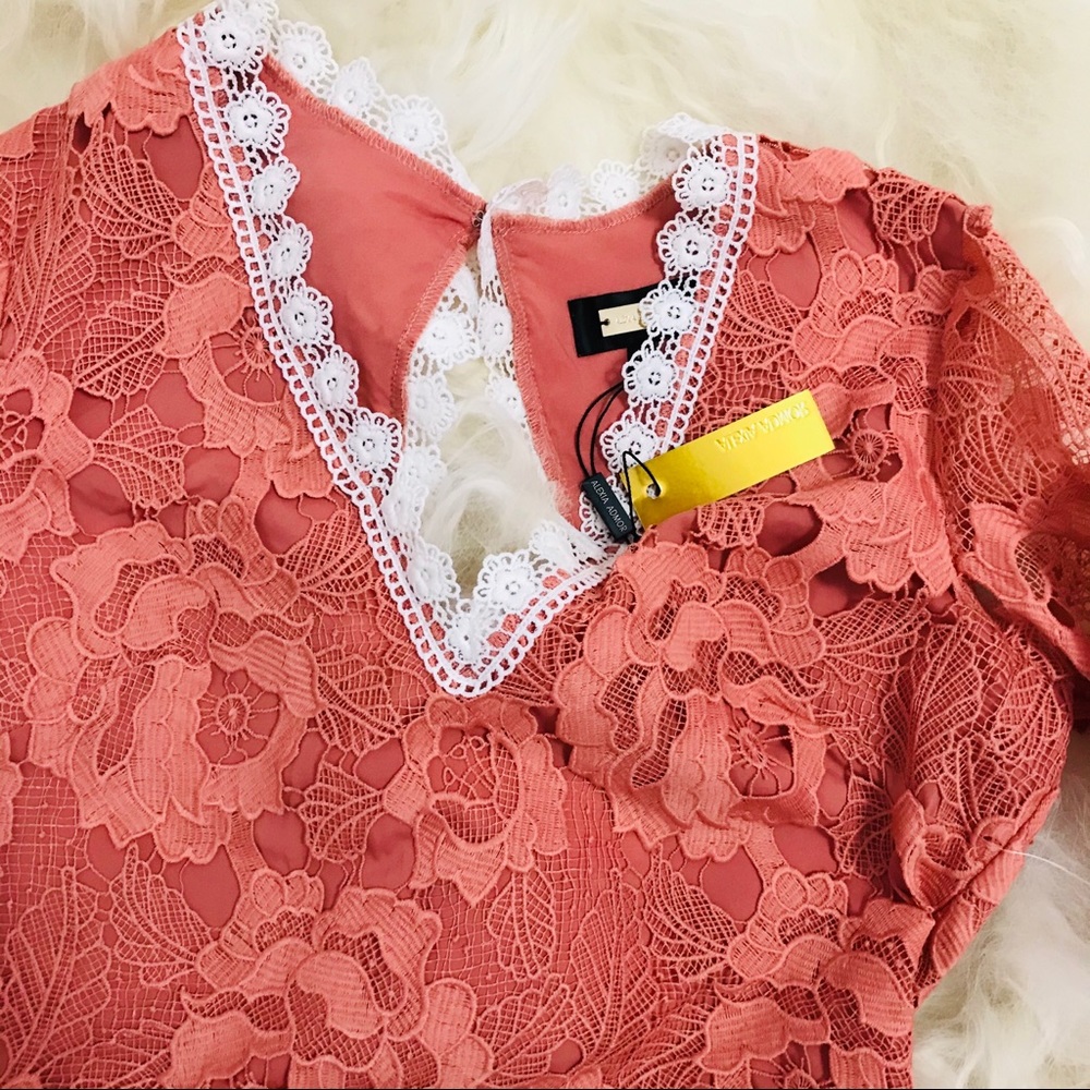 Alexia Admor Ruffled Long Sleeve Lace Dress - Picture 6 of 8